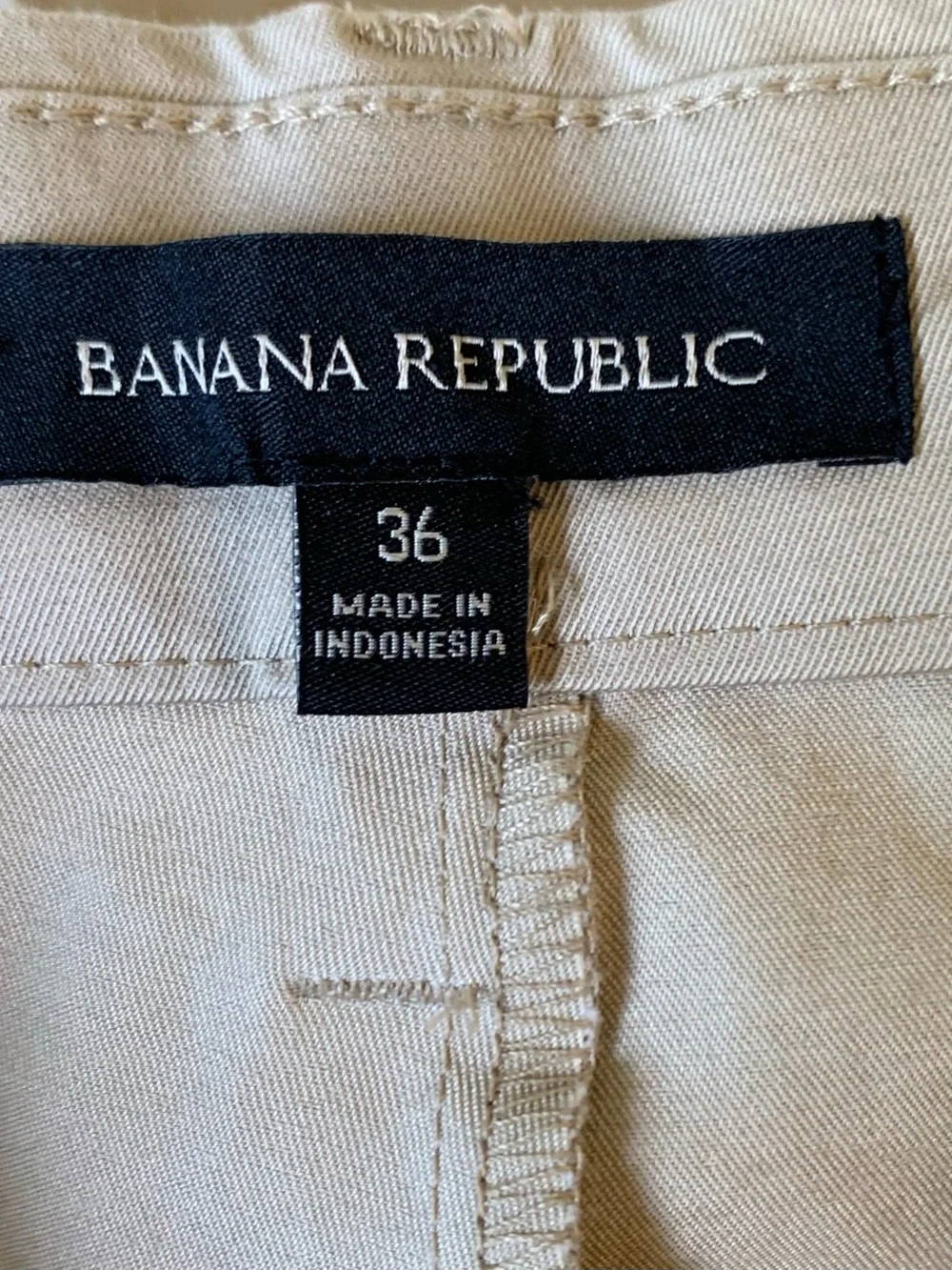 Men’s Banana Republic Chino Khaki 8”Shorts 36
